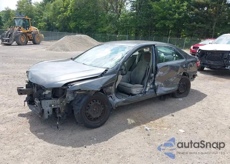 2009 Toyota Camry Le z USA, uszkodzony, nr VIN 4T1BE46K39U817989